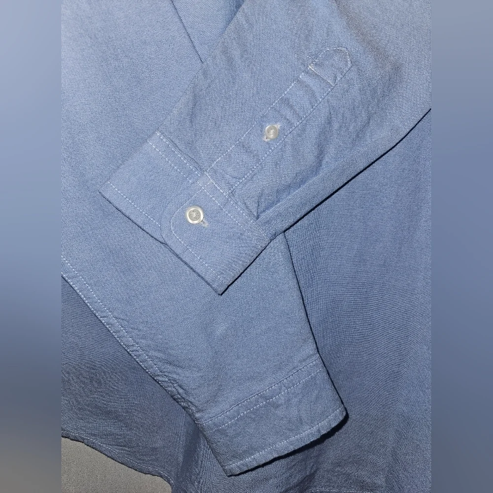 The Children's Place Oxford Blue Button Up Long Sleeve Shirt. Classic Style 14H